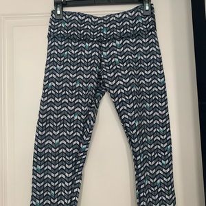 ZELLA Cropped Leggings Medium Rise Size S